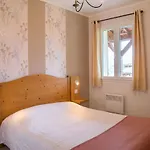 レジデンス マノア バカンス - レ オー ドゥ サルラ 別荘